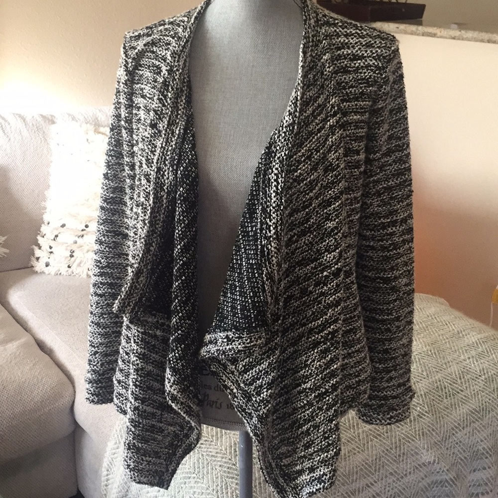 Black and white slub knit drape front jacket